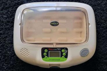 Zubehör kaufen und verkaufen Foto: RCOM Pro 90 Inkubator - Brutkasten